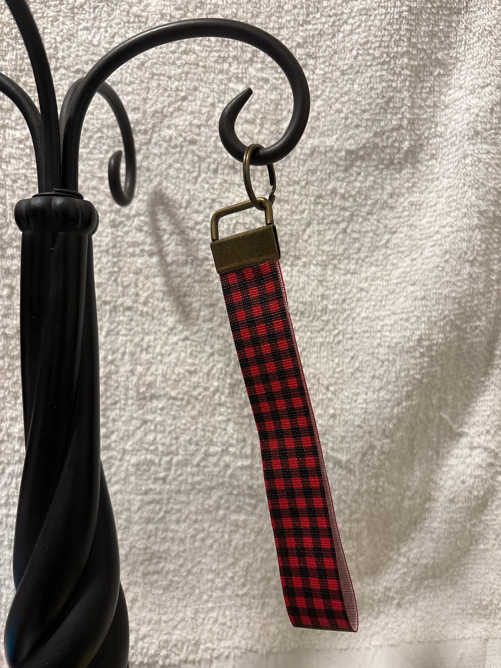 Keychain -faux leather wristlet (Checkered)