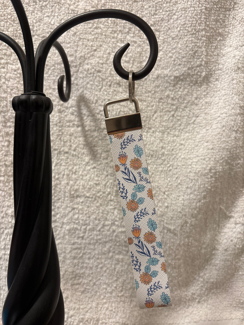 Keychain-faux leather wristlet Muli-color