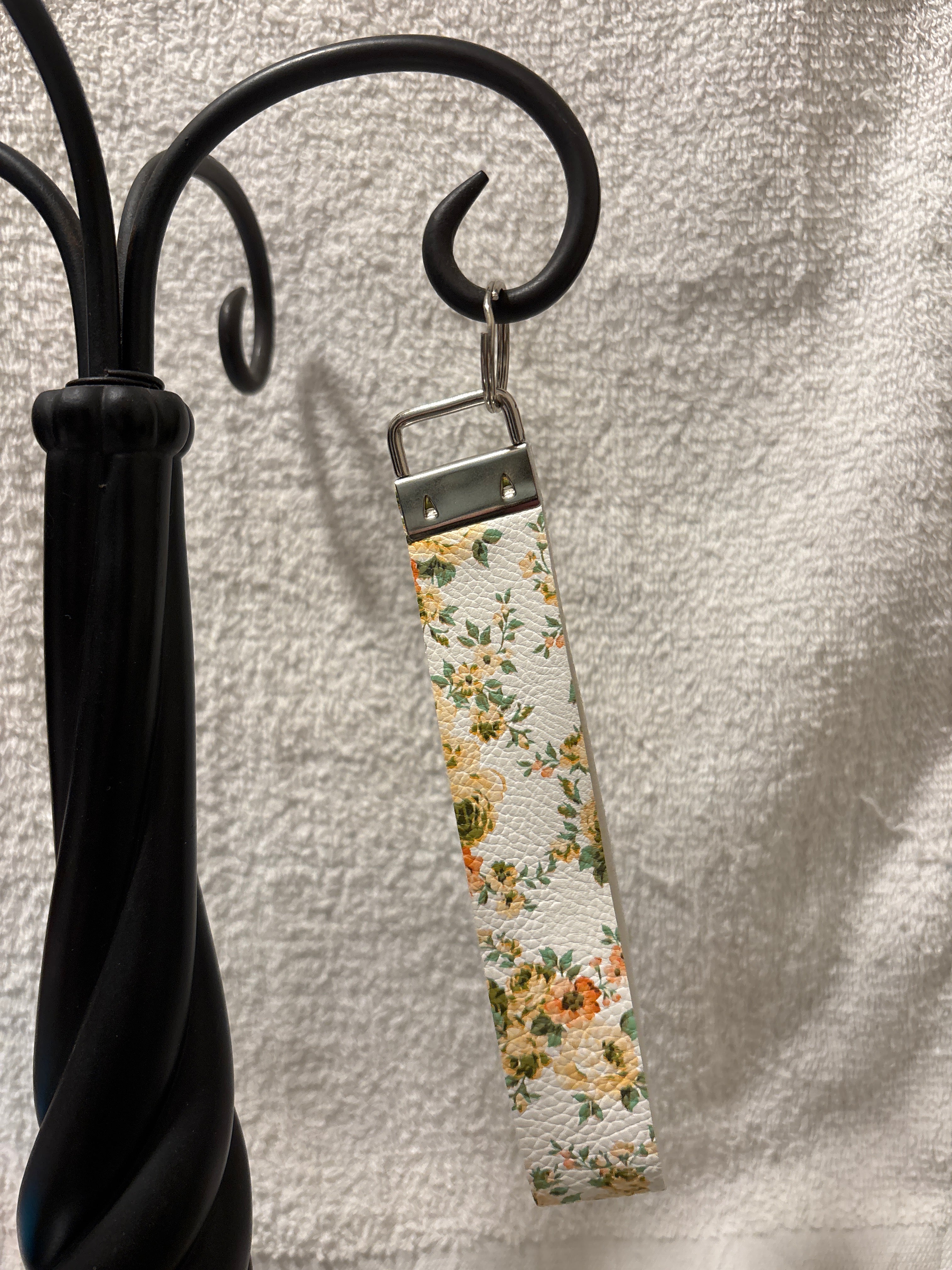 Keychain-faux leather wristlet Muli-color