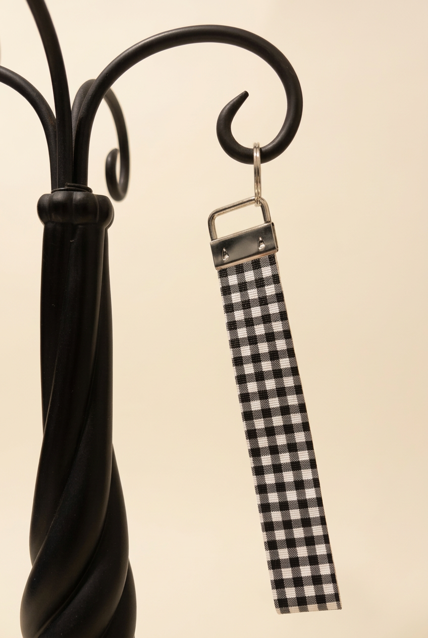 Keychain -faux leather wristlet (Checkered)
