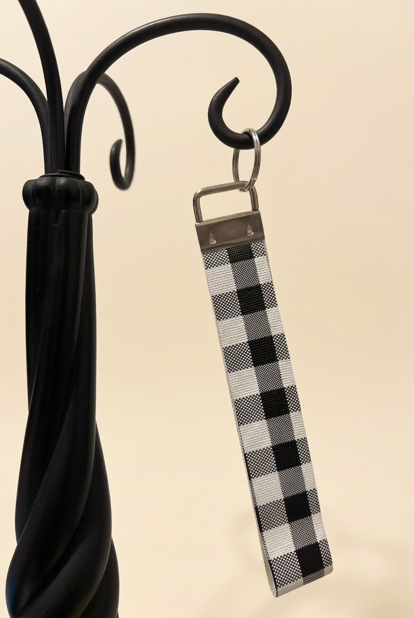Keychain -faux leather wristlet (Checkered)